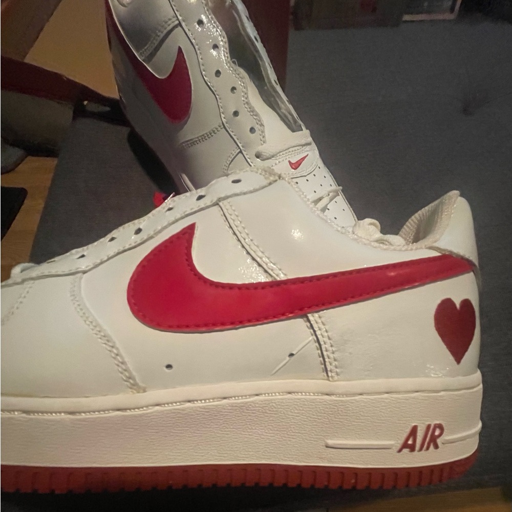 NWT VALENTINES 💘 woman’s Air Force 1’s - Picture 7 of 11